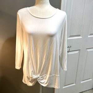 CHICO’S 3/4 Sleeve Gathered Front Top - 2 (M)